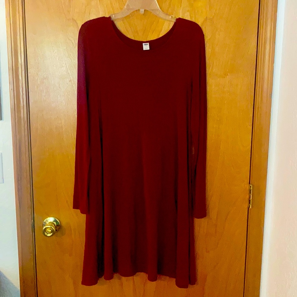 Fit and flare old navy dress (size M)